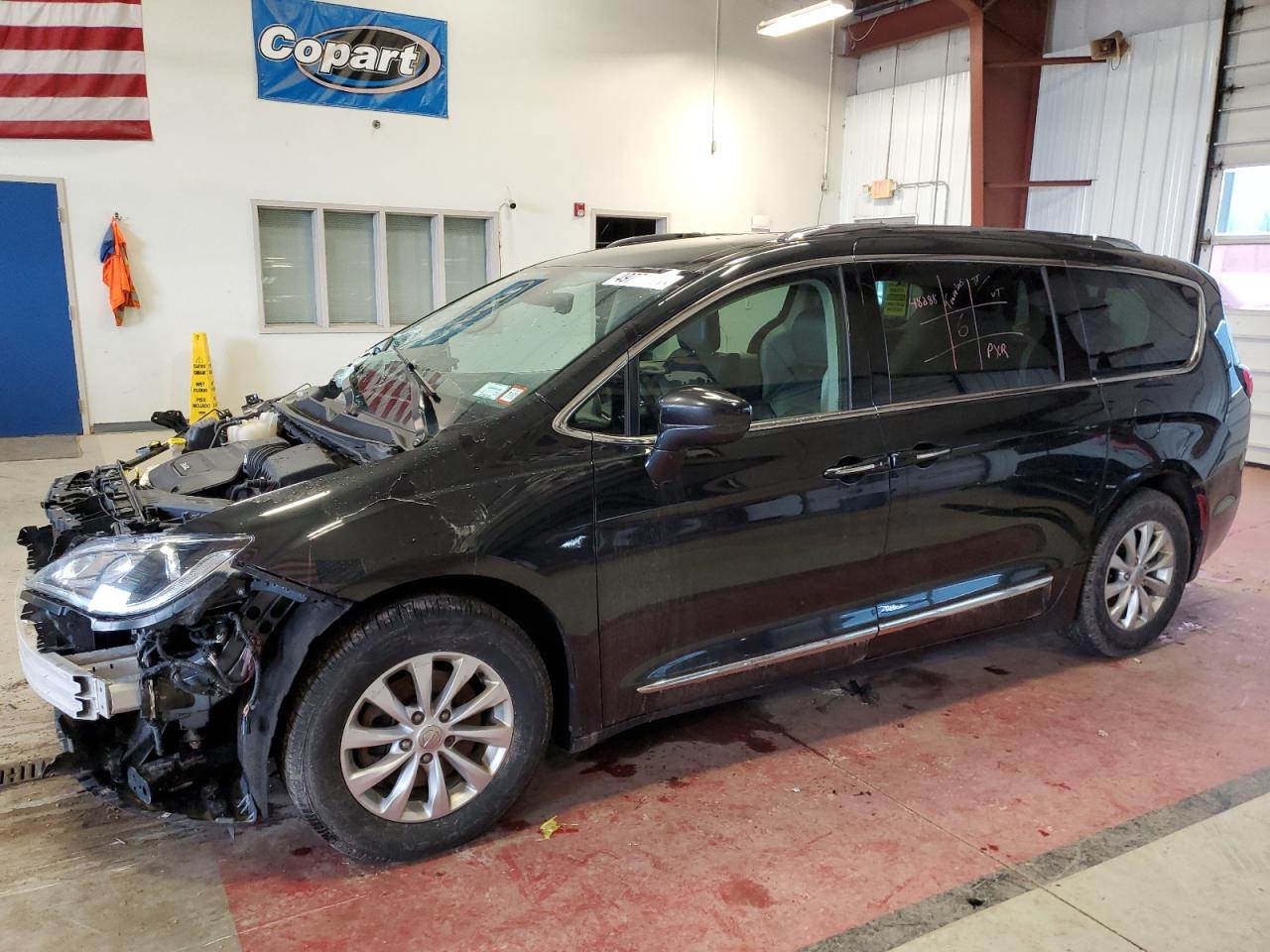 chrysler pacifica 2018 2c4rc1bg4jr280334