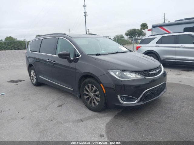 chrysler pacifica 2017 2c4rc1bg5hr613408