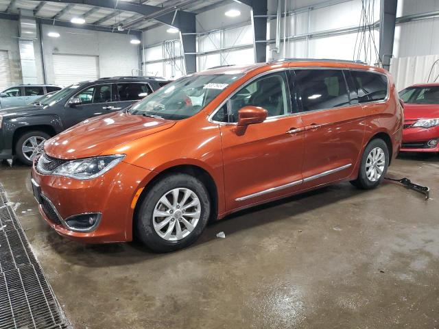 chrysler pacifica t 2018 2c4rc1bg5jr155035