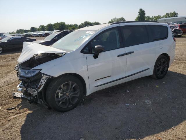 chrysler pacifica 2024 2c4rc1bg5rr126422