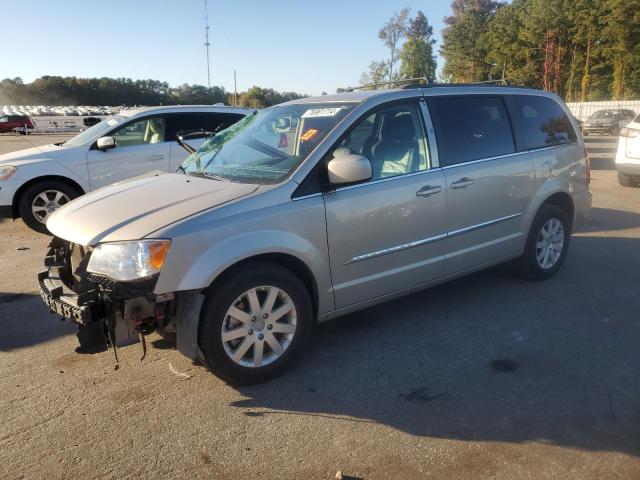 chrysler town & cou 2015 2c4rc1bg6fr696747