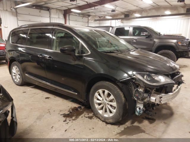 chrysler pacifica 2017 2c4rc1bg6hr511454