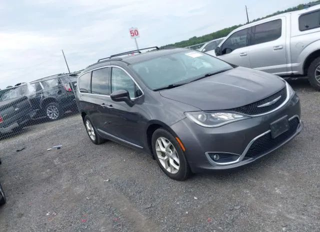 chrysler pacifica 2017 2c4rc1bg6hr831373