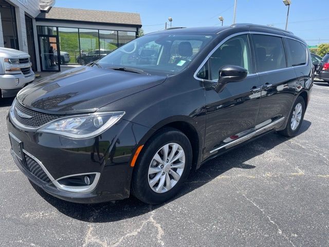 chrysler pacifica 2018 2c4rc1bg6jr212651