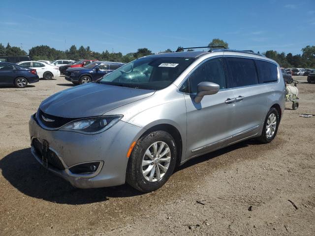 chrysler pacifica t 2019 2c4rc1bg6kr555302