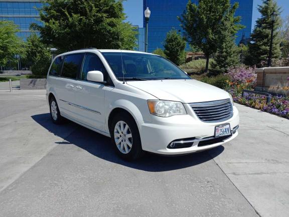 chrysler town &amp cou 2012 2c4rc1bg7cr282937