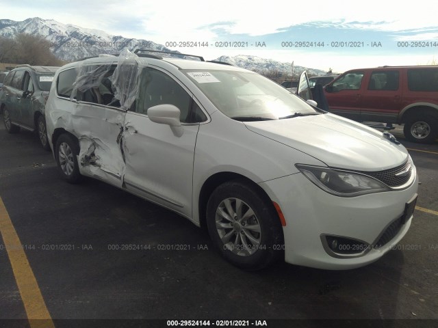 chrysler pacifica 2017 2c4rc1bg7hr527467