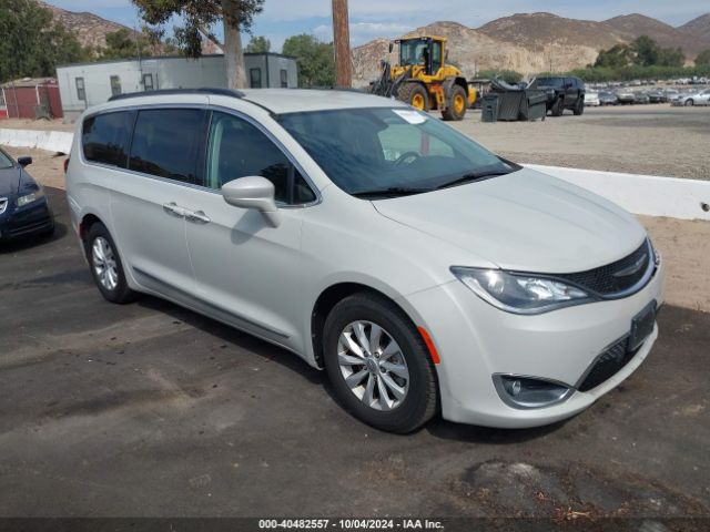 chrysler pacifica 2017 2c4rc1bg7hr794141