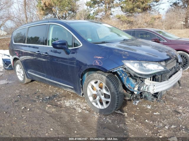 chrysler pacifica 2017 2c4rc1bg7hr816171