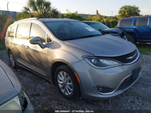 chrysler pacifica 2018 2c4rc1bg7jr262149