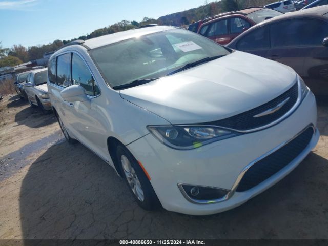 chrysler pacifica 2017 2c4rc1bg8hr603326