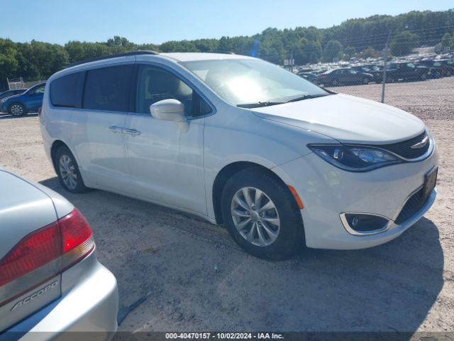 chrysler pacifica 2017 2c4rc1bg8hr759253