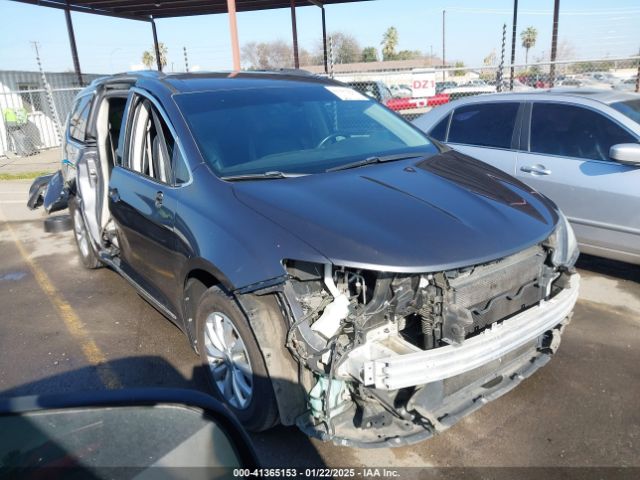 chrysler pacifica 2018 2c4rc1bg8jr119811