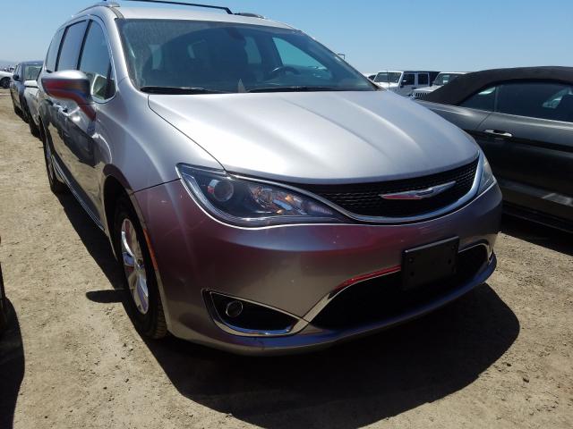 chrysler pacifica t 2018 2c4rc1bg8jr144045