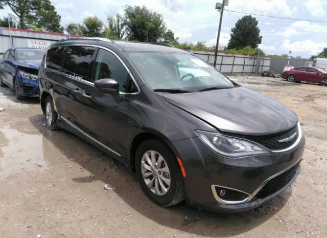 chrysler pacifica 2018 2c4rc1bg8jr172542