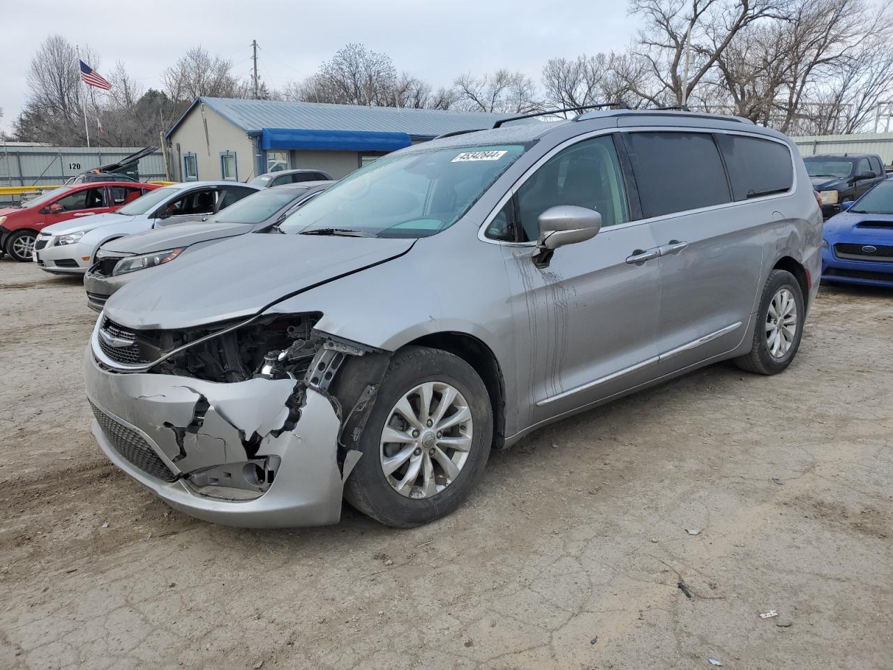 chrysler pacifica 2019 2c4rc1bg8kr626161