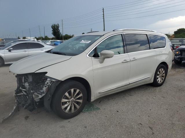 chrysler pacifica t 2019 2c4rc1bg8kr705135