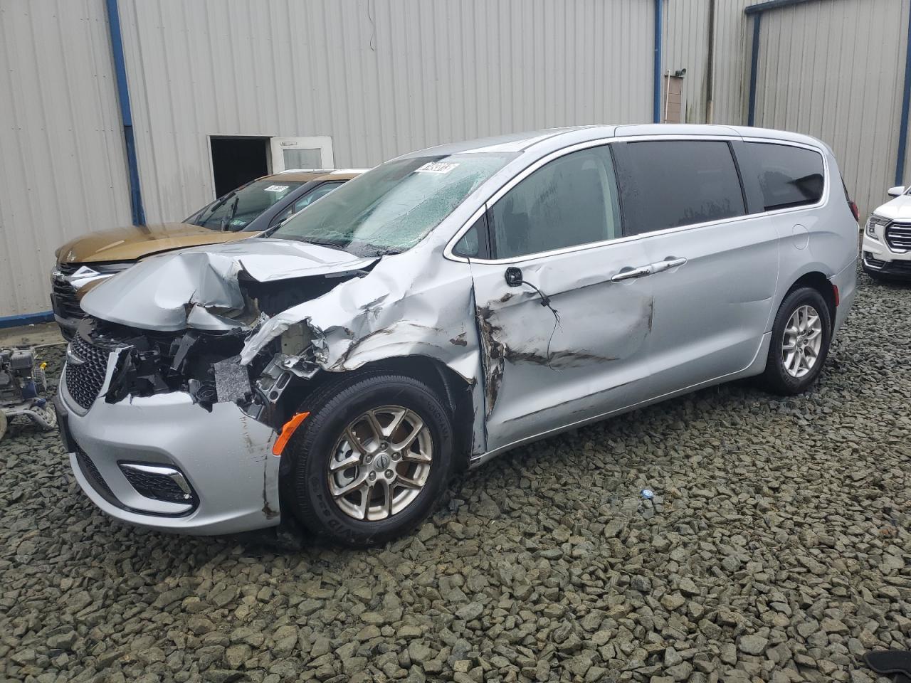 chrysler pacifica 2023 2c4rc1bg8pr613286