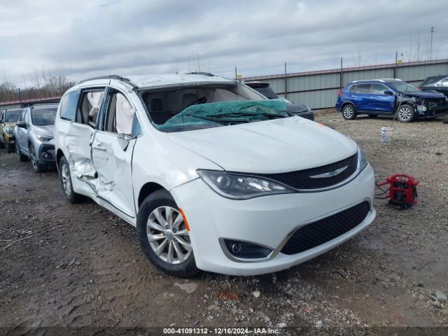 chrysler pacifica 2017 2c4rc1bg9hr713284