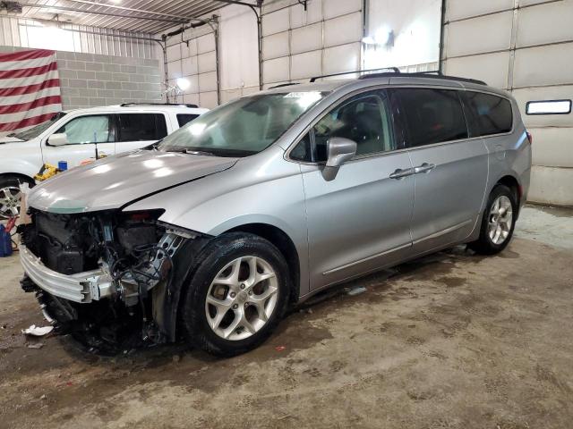 chrysler pacifica t 2017 2c4rc1bg9hr762923