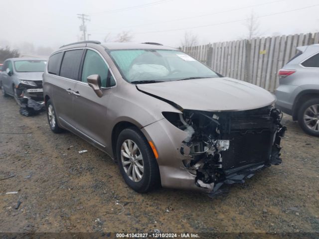 chrysler pacifica 2017 2c4rc1bg9hr823316