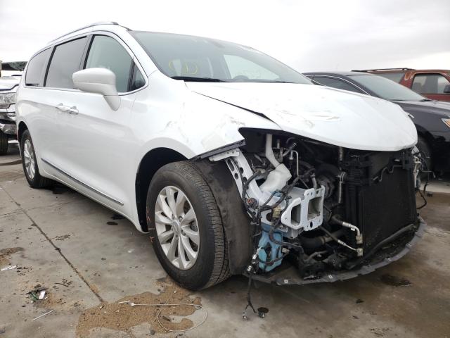 chrysler pacifica t 2018 2c4rc1bg9jr214183