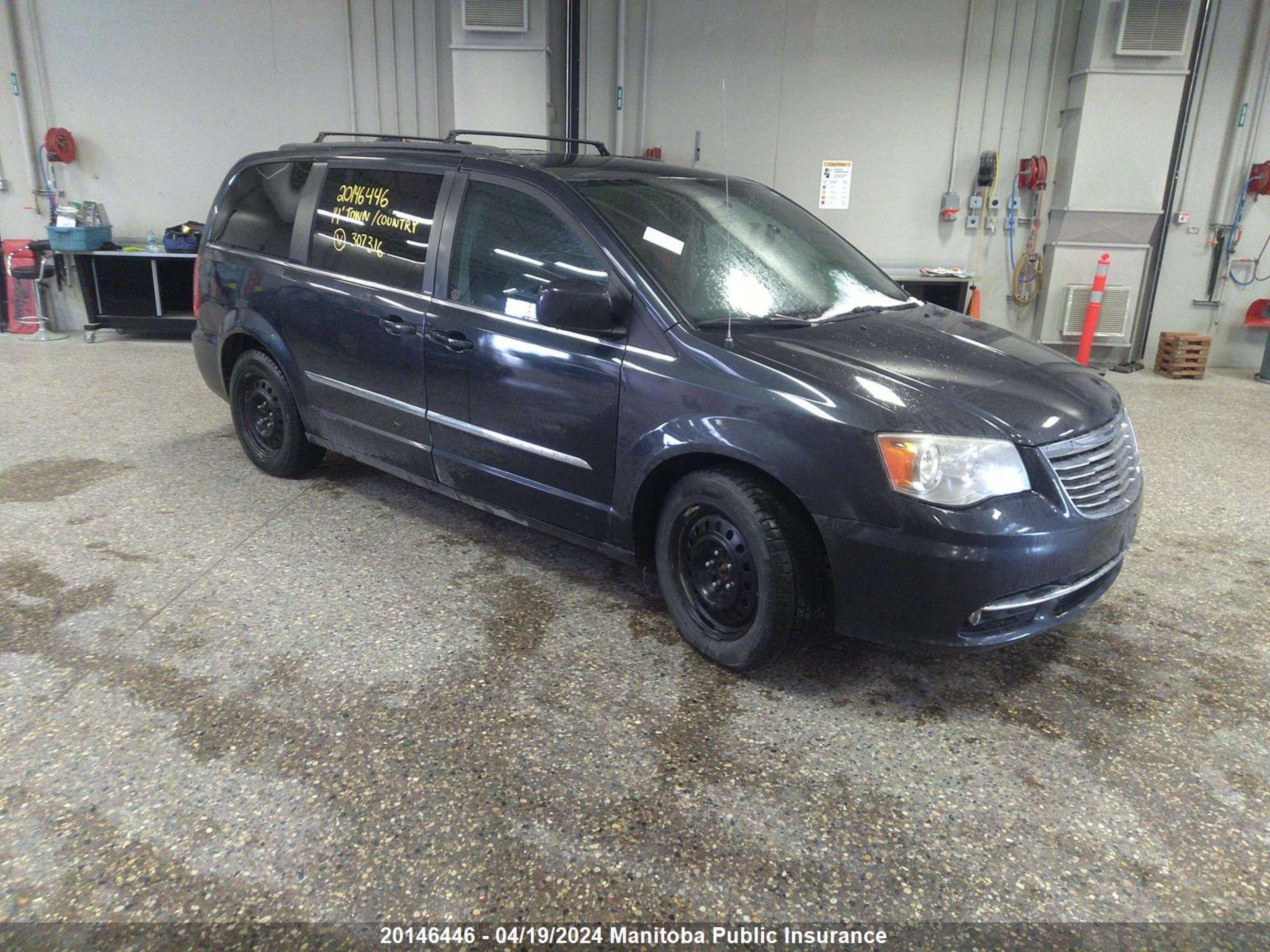 chrysler town & country 2014 2c4rc1bgxer307316