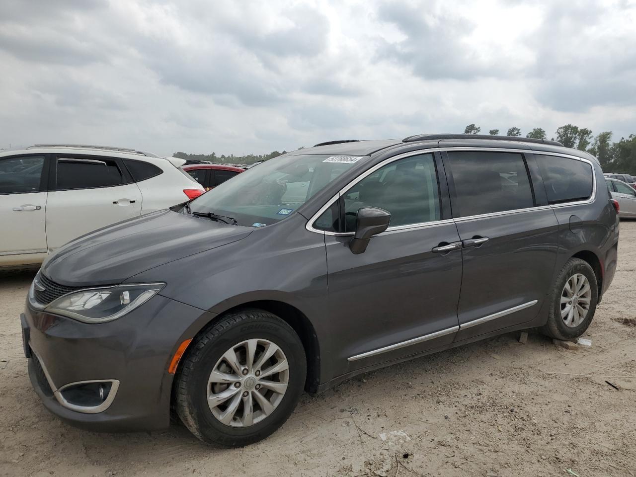 chrysler pacifica 2017 2c4rc1bgxhr621228