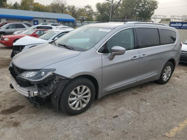 chrysler pacifica t 2019 2c4rc1bgxkr570448