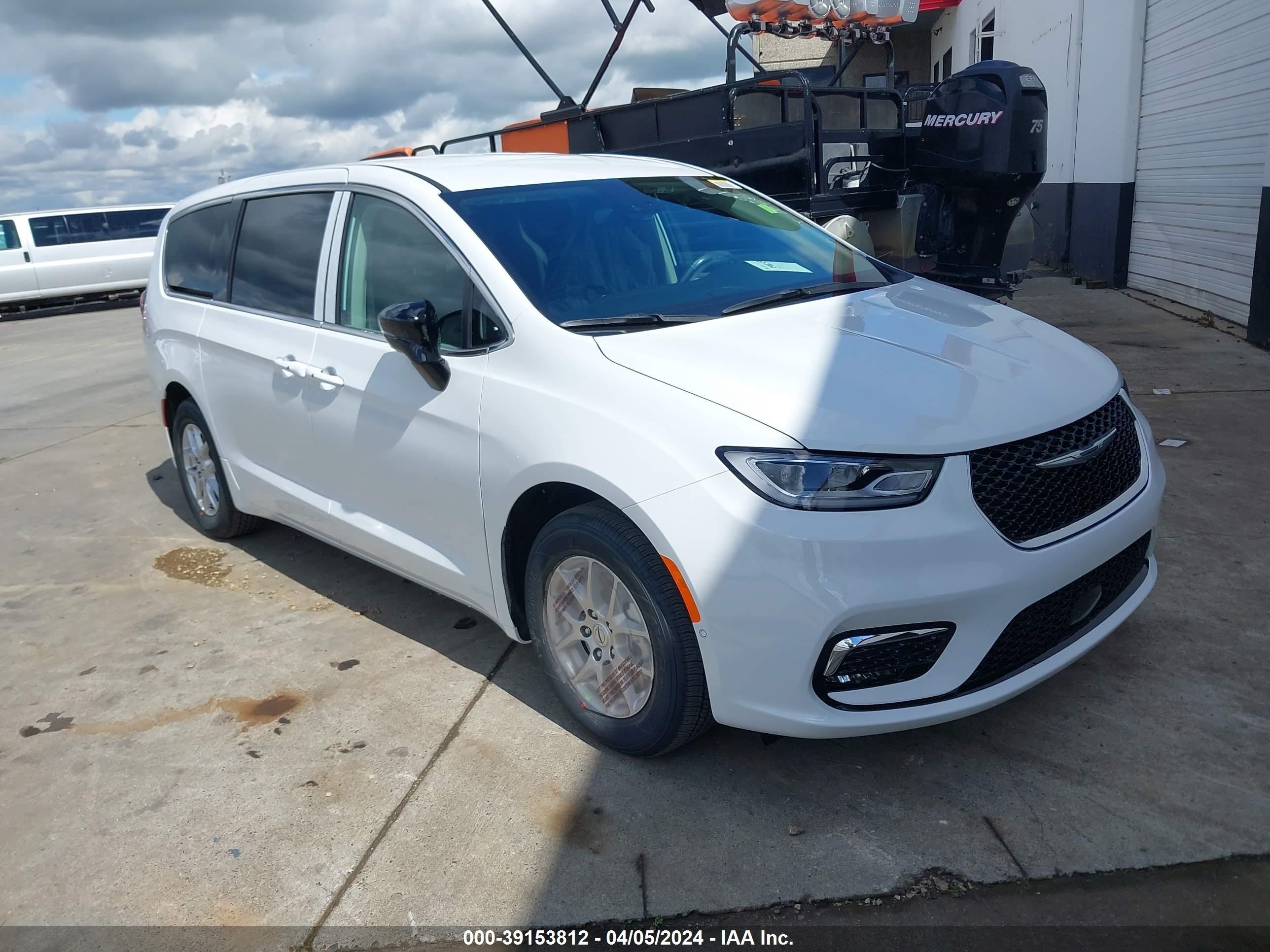 chrysler pacifica 2024 2c4rc1bgxrr135715