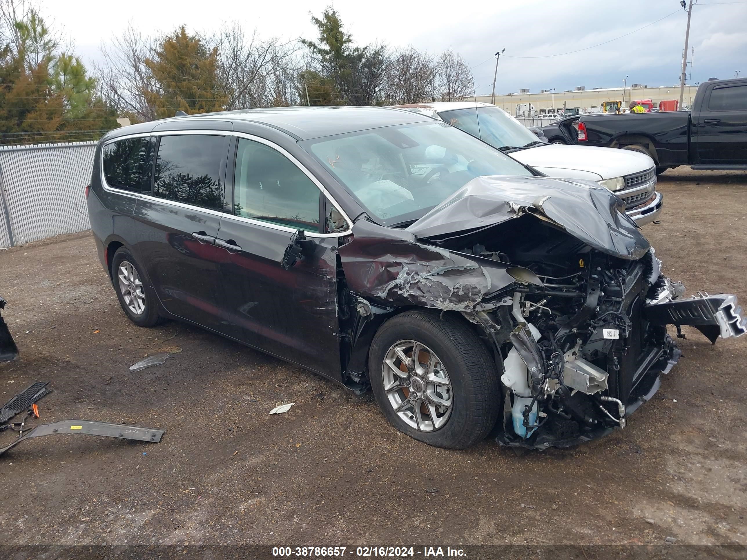 chrysler voyager 2023 2c4rc1cg3pr605613