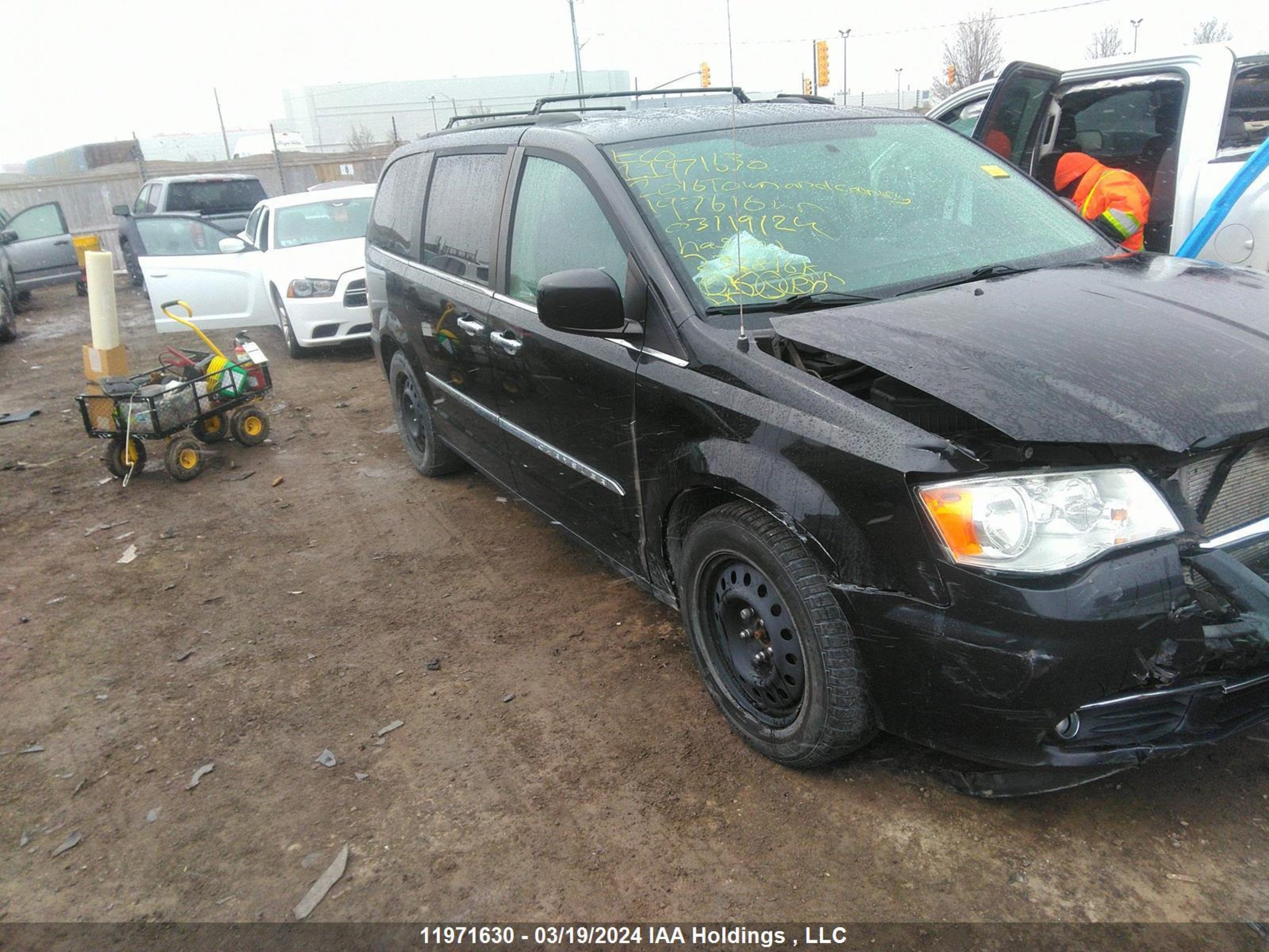 chrysler town & country 2016 2c4rc1cg5gr197616