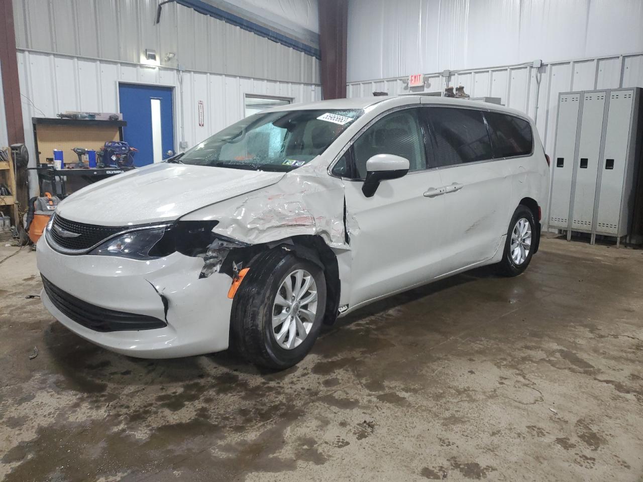 chrysler pacifica t 2017 2c4rc1dg3hr744124