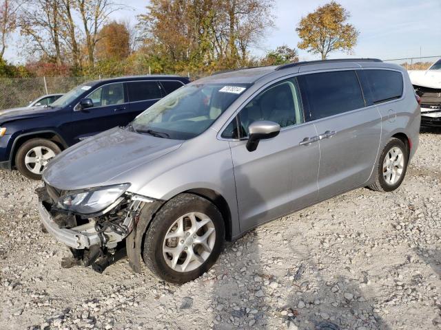 chrysler pacifica t 2018 2c4rc1dg5jr168039