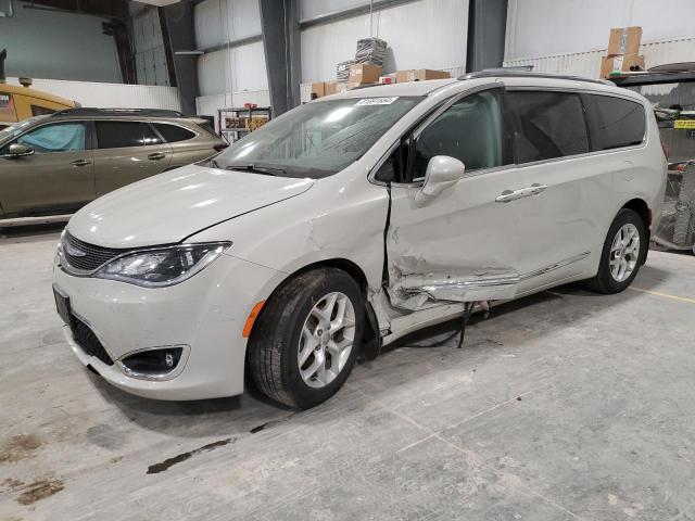 chrysler pacifica t 2017 2c4rc1eg1hr570178