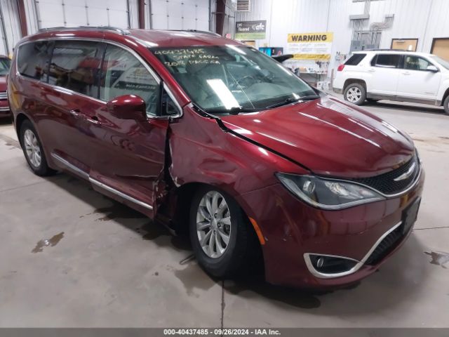 chrysler pacifica 2018 2c4rc1eg1jr182535