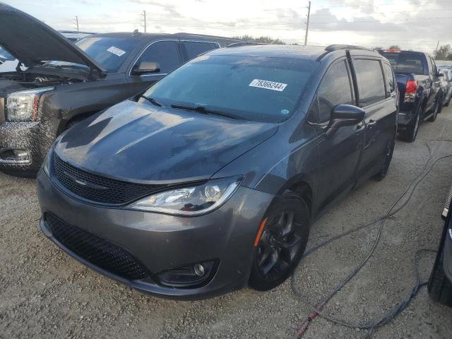 chrysler pacifica t 2018 2c4rc1eg1jr193857