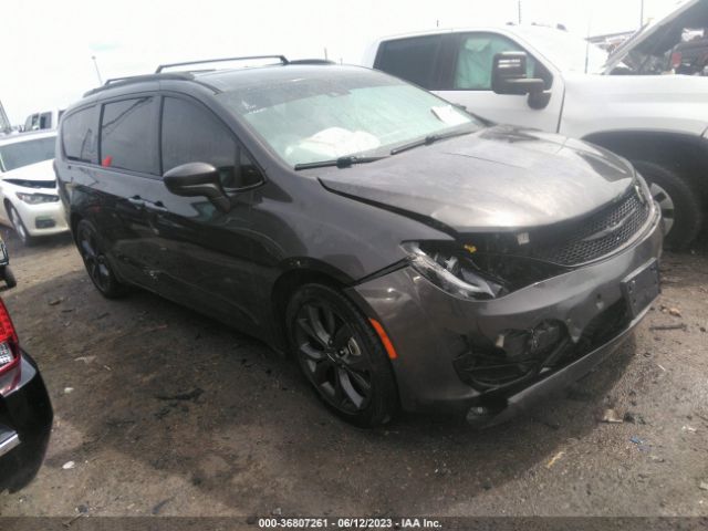 chrysler pacifica 2018 2c4rc1eg1jr204291