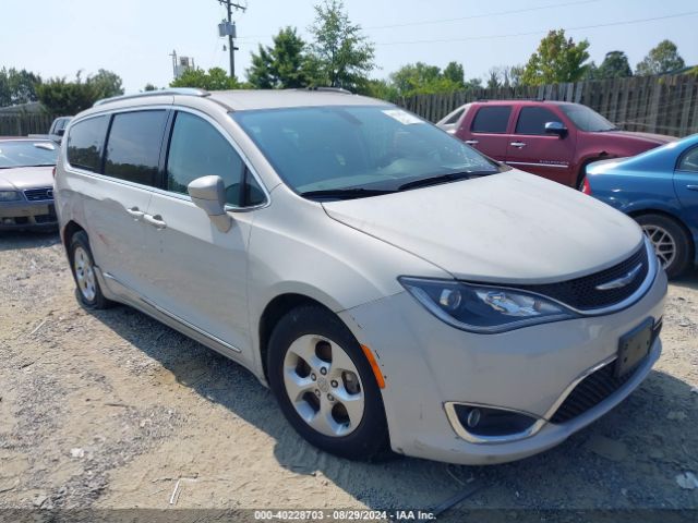 chrysler pacifica 2017 2c4rc1eg2hr592366