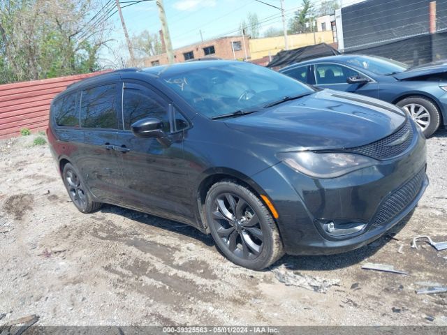 chrysler pacifica 2018 2c4rc1eg2jr260319