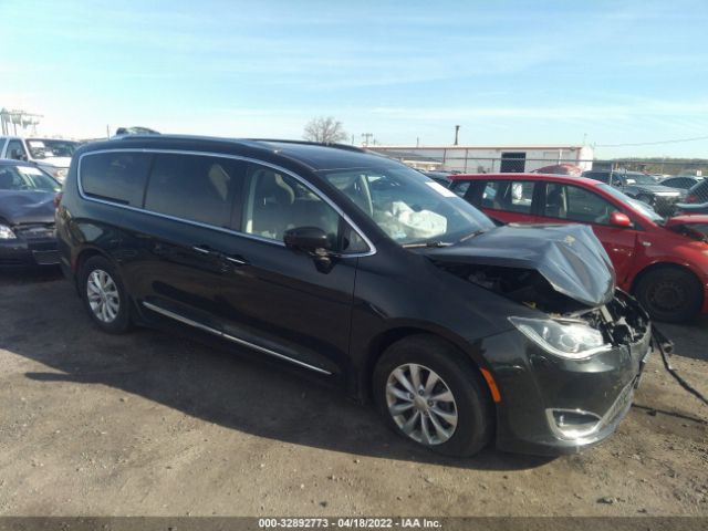 chrysler pacifica 2018 2c4rc1eg3jr293443