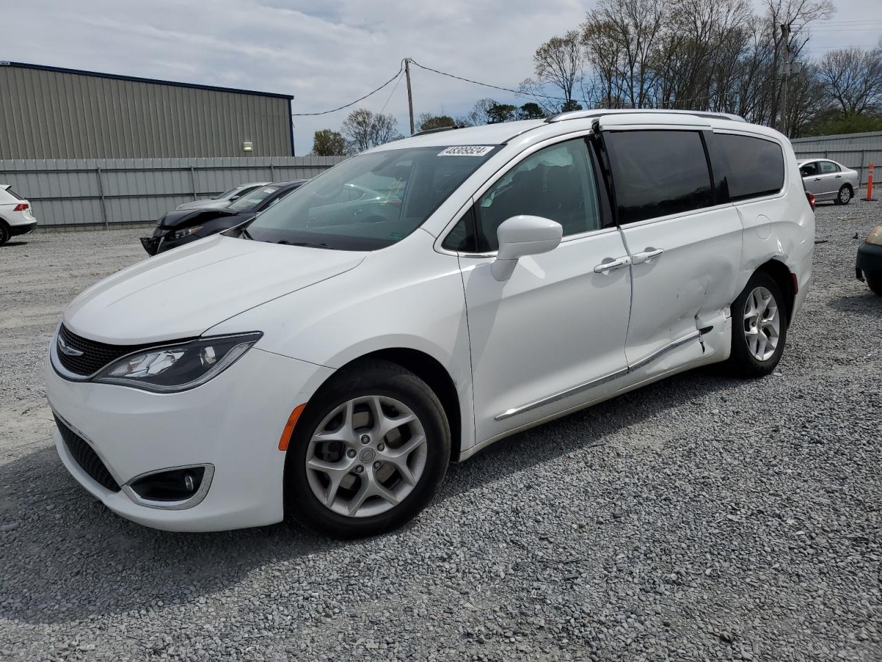 chrysler pacifica 2017 2c4rc1eg4hr593065