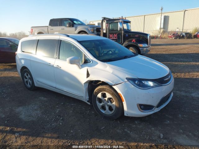 chrysler pacifica 2017 2c4rc1eg4hr811683