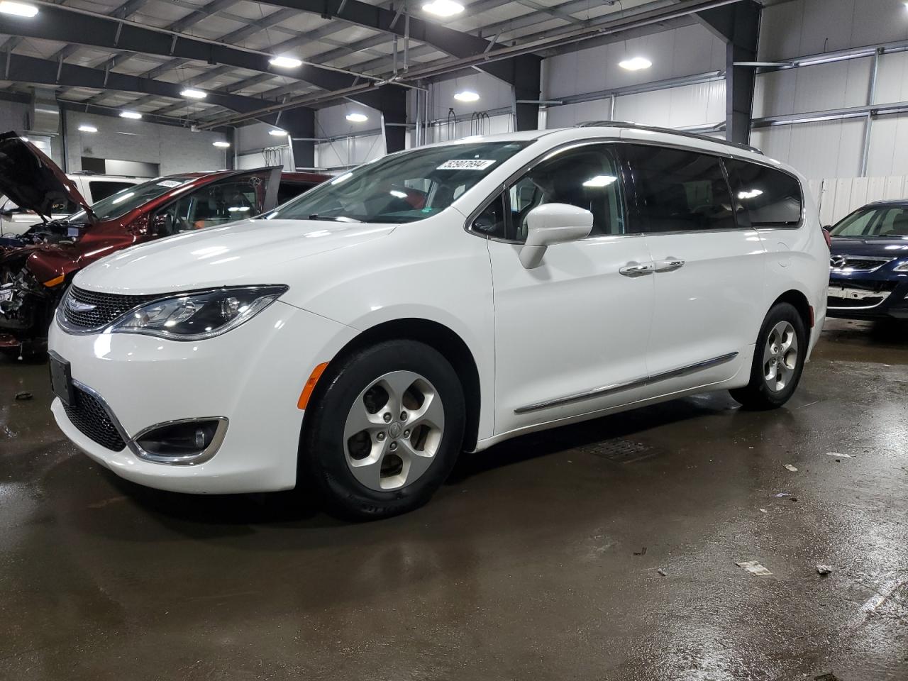 chrysler pacifica 2017 2c4rc1eg5hr708515