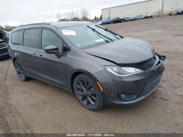 chrysler pacifica 2018 2c4rc1eg5jr333442