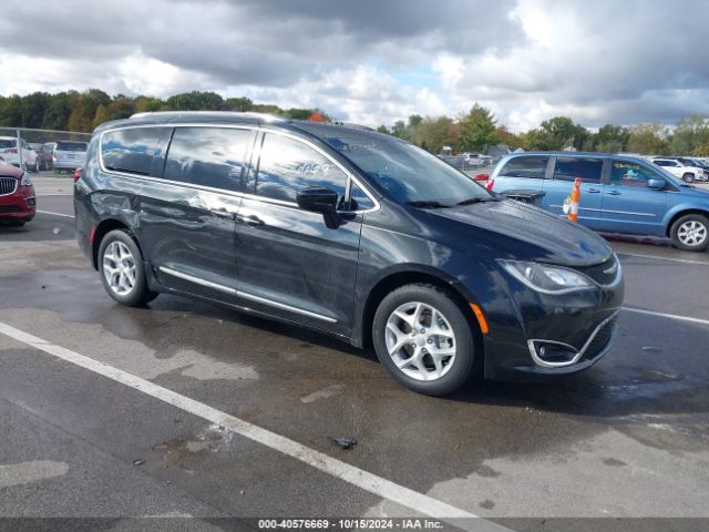 chrysler pacifica 2017 2c4rc1eg6hr518299