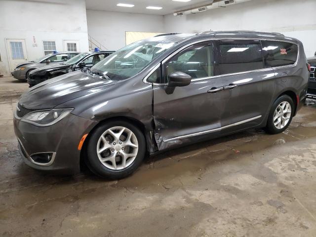 chrysler pacifica 2017 2c4rc1eg7hr665277