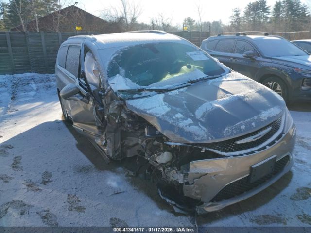 chrysler pacifica 2017 2c4rc1eg8hr635527