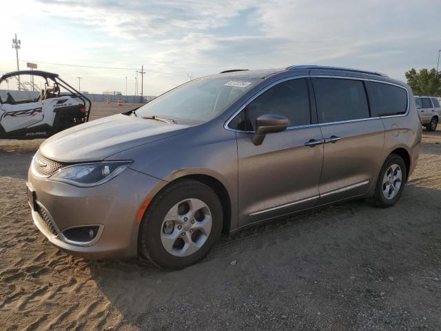 chrysler pacifica 2017 2c4rc1eg8hr669600