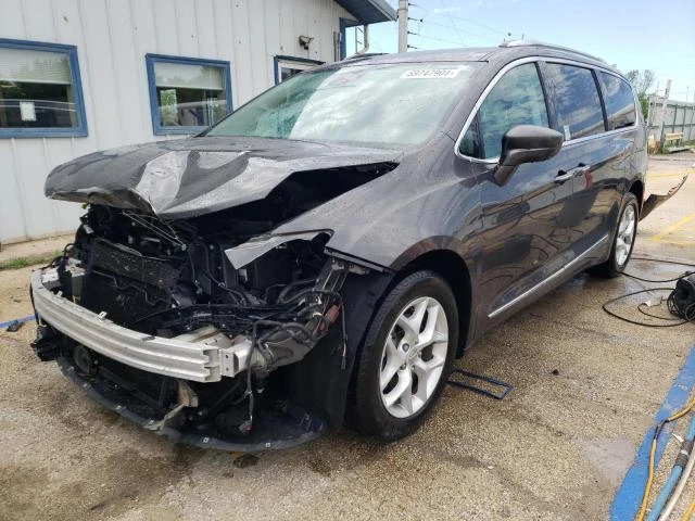 chrysler pacifica t 2017 2c4rc1eg8hr669614